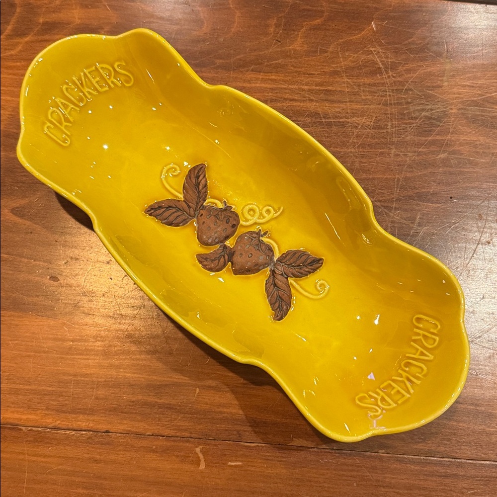 VINTAGE Treasure Craft Cracker Side Dish MCM Cottagecore Strawberry Harvest Gold